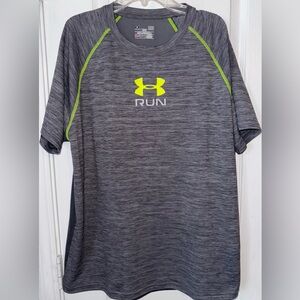 Under Armour Like New Grey Athletic Shirt